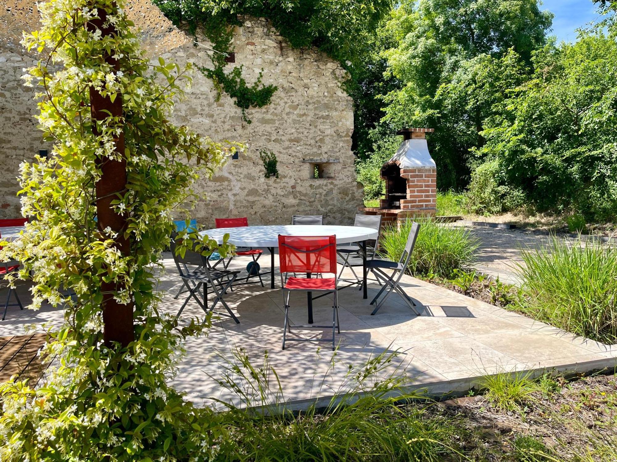 Gite Campagne Famille 15 Pers Piscine Chauffee Jeux Enfants Petanque Saint-Sauvy Exteriör bild